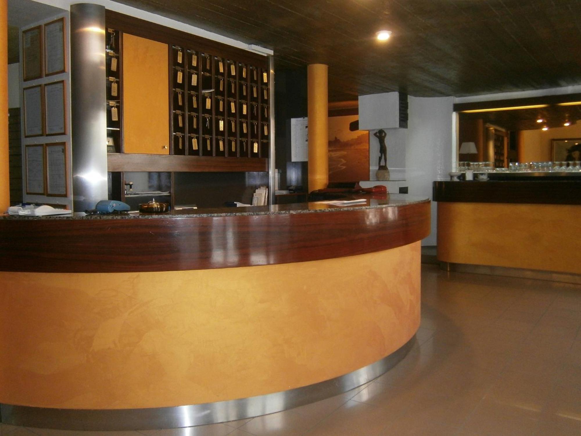 Hotel Corona Termoli Esterno foto